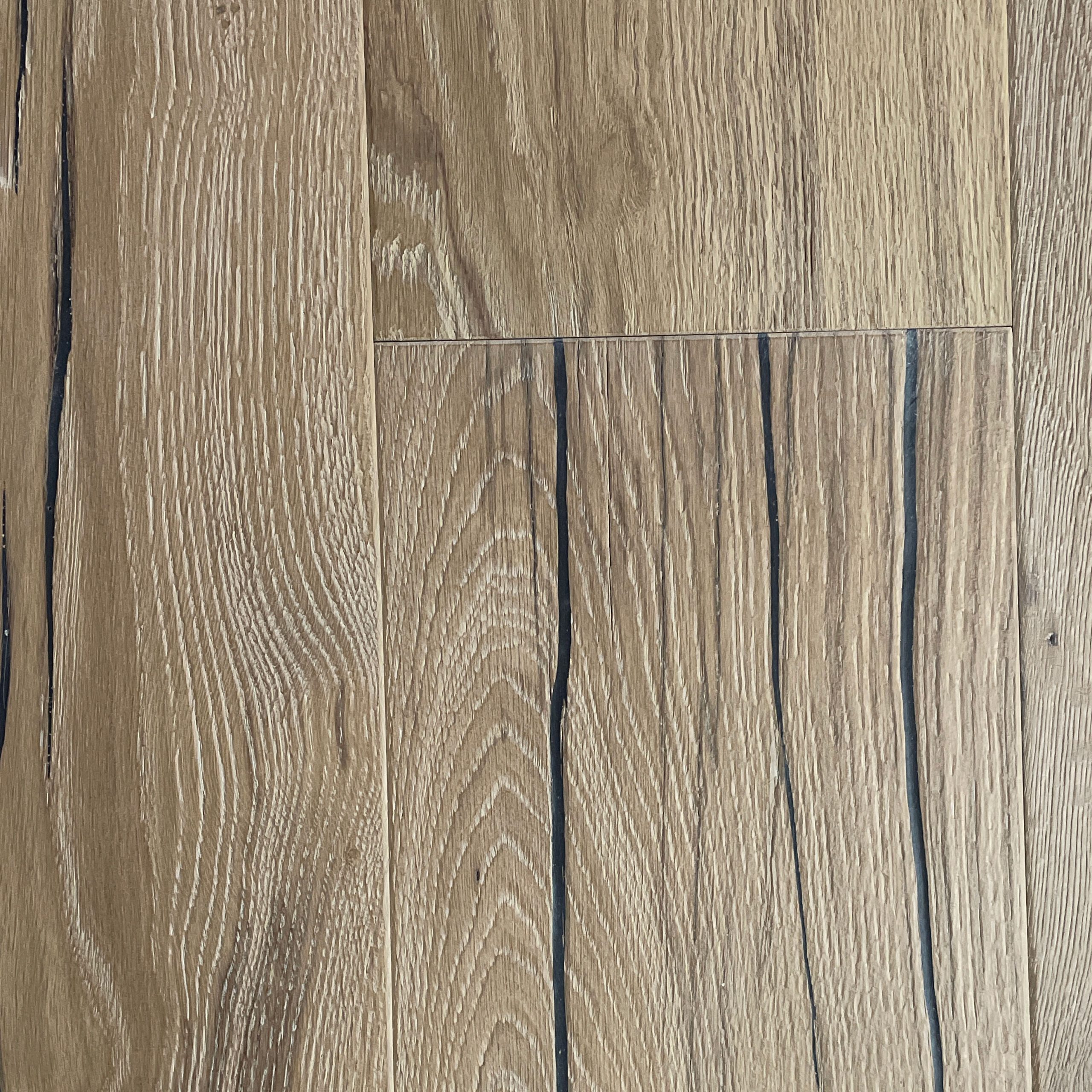DS 892 Distressed White 333 Hardwood Flooring Group Ltd
